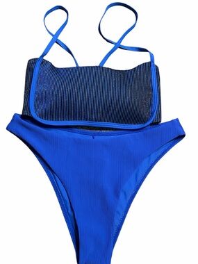 Berlook Ribbed Two-Piece Bikini Set in Electric Blue
